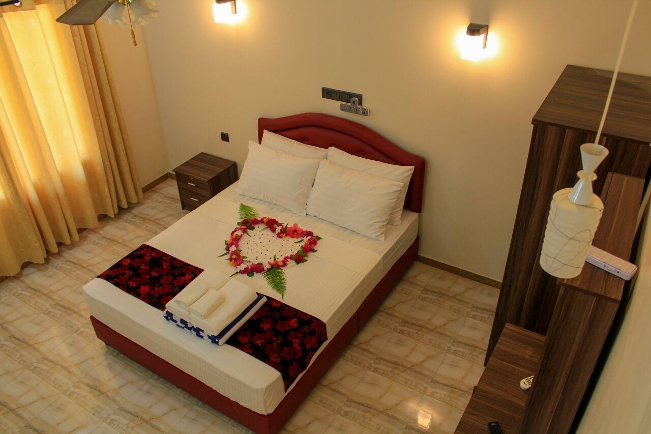 Evila - 3*
